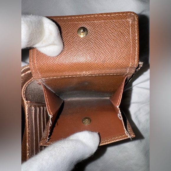 Louis Vuitton Monogram Bifold Wallet Portefeuille Marco - Men’s - Picture 12 of 16